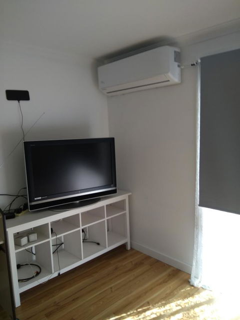 DIANELLA Budget Rooms Happy Place To Stay - Accommodation Perth 32