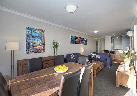 Salty Kiss - Perth Resorts 5