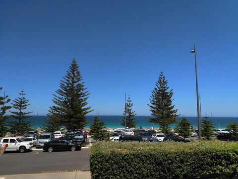 Salty Kiss - Perth Resorts 0