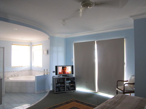 Ocean View Retreat - Accommodation Perth 7