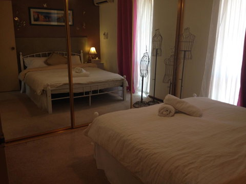 â˜… Stylish Family Home! â˜… - Accommodation Perth 9