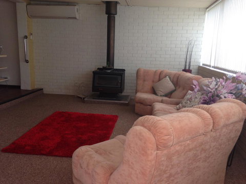 â˜… Stylish Family Home! â˜… - Accommodation Perth 5
