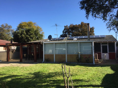 â˜… Stylish Family Home! â˜… - Accommodation Perth 26