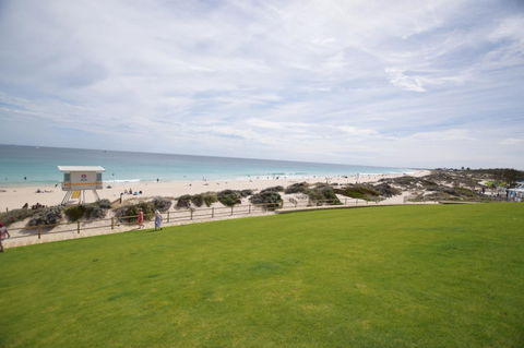West Beach Lagoon 206 - Sleeps Three! Value!!! - Accommodation Perth 23