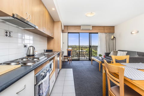 508 Stupendous Sunsets & Views Pool Gym Parking - Perth Resorts 12