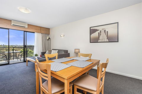 508 Stupendous Sunsets & Views Pool Gym Parking - Perth Resorts 8