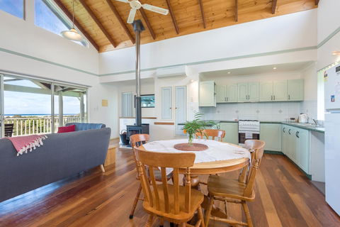 Surfside Ocean Beach Denmark Holiday Accommodation - Perth Resorts 21