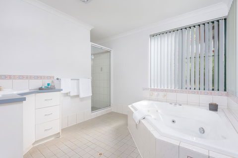 Surfside Ocean Beach Denmark Holiday Accommodation - Perth Resorts 26