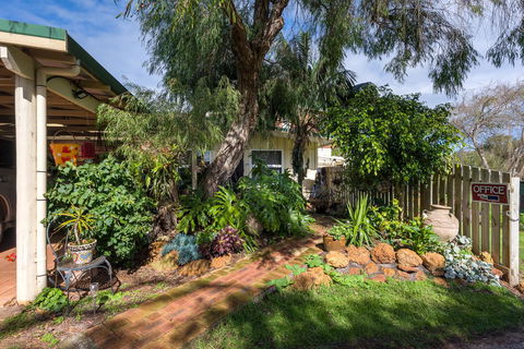 Surfside Ocean Beach Denmark Holiday Accommodation - Perth Resorts 5