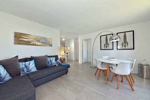 Cottesloe Apartment Close To Beach - Perth Resorts 14