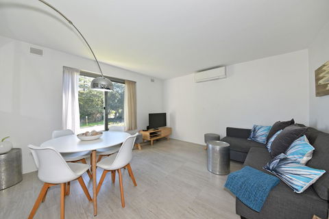 Cottesloe Apartment Close To Beach - Perth Resorts 17