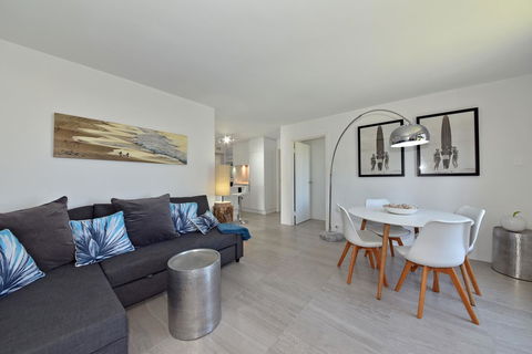 Cottesloe Apartment Close To Beach - Perth Resorts 6