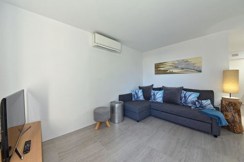 Cottesloe Apartment Close To Beach - Perth Resorts 19