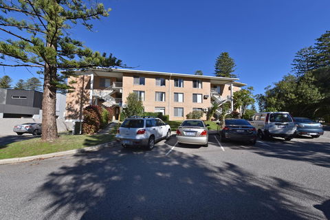 Cottesloe Apartment Close To Beach - Perth Resorts 29