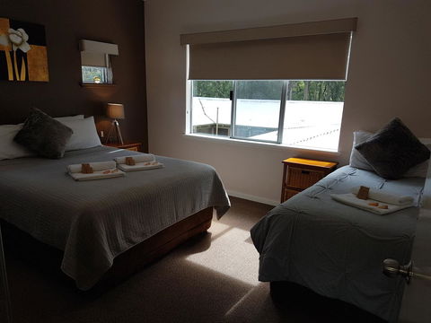 Adamsons Riverside Accommodation - Perth Resorts 40