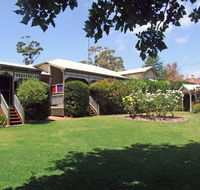 Adamsons Riverside Accommodation - Perth Resorts
