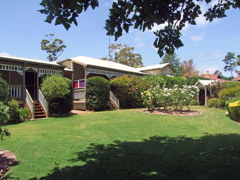 Adamsons Riverside Accommodation - Perth Resorts 0