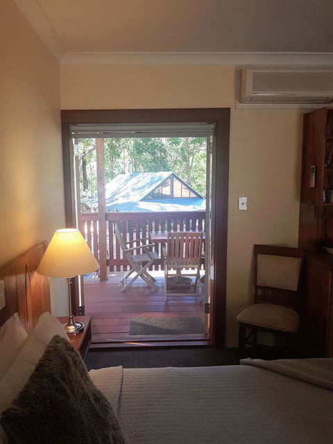 Adamsons Riverside Accommodation - Perth Resorts 10