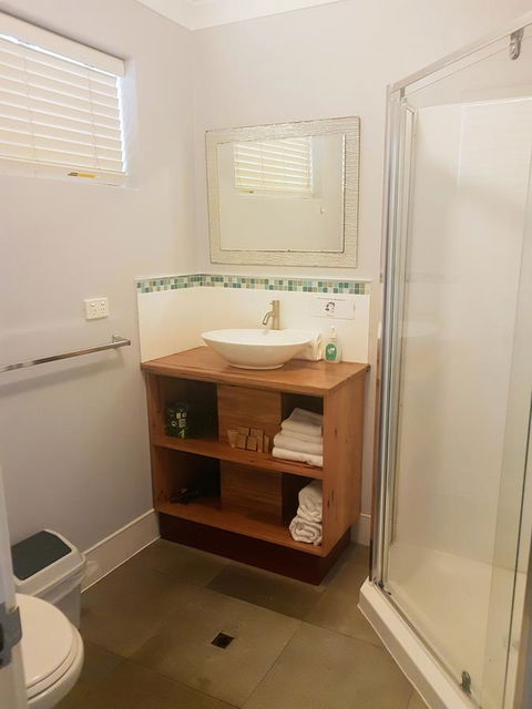 Adamsons Riverside Accommodation - Perth Resorts 12