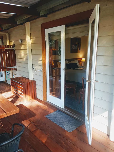 Adamsons Riverside Accommodation - Perth Resorts 21