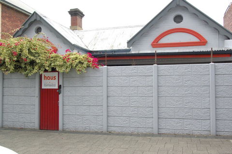 Haus Accommodation - Perth Resorts 0