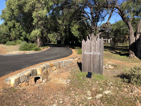 Banksia Luxury Villa - Perth Resorts 19