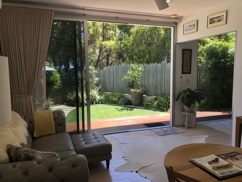 Banksia Luxury Villa - Perth Resorts 1