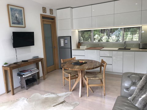 Banksia Luxury Villa - Perth Resorts 9