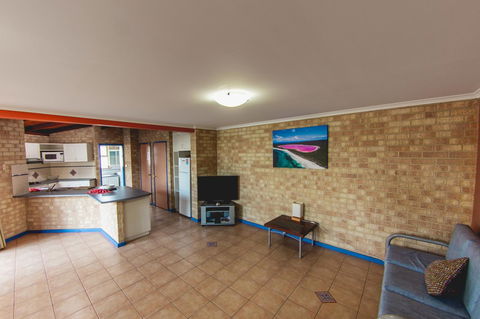 Esperance Foreshore Apartments - Accommodation Perth 5