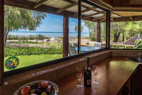Beach House Dunsborough - Accommodation Perth 5
