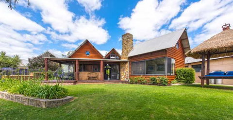 Beach House Dunsborough - Accommodation Perth 23