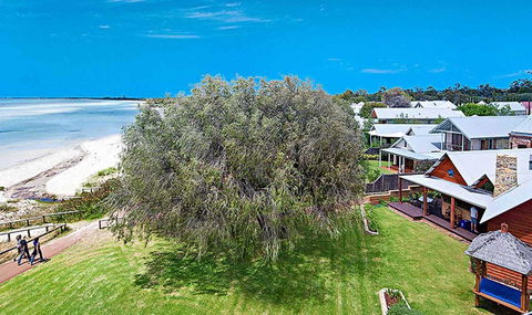 Beach House Dunsborough - Accommodation Perth 1