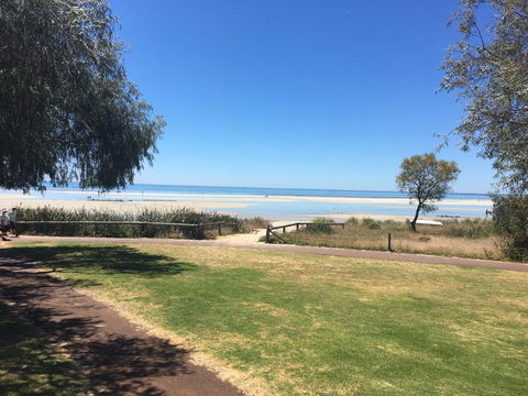 Beach House Dunsborough - Accommodation Perth 21