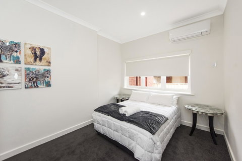 Big House Heated Pool 11 Beds Como / South Perth / Applecross - Perth Resorts 19