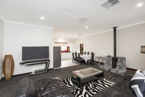 Big House Heated Pool 11 Beds Como / South Perth / Applecross - Perth Resorts 2