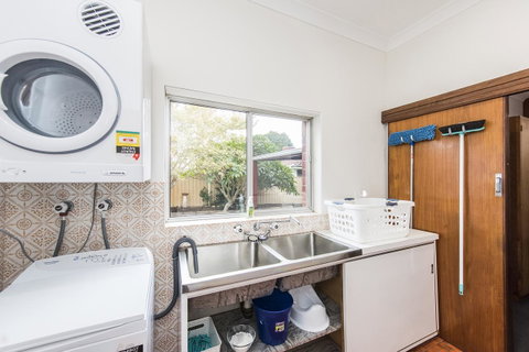 Big House Heated Pool 11 Beds Como / South Perth / Applecross - Perth Resorts 23