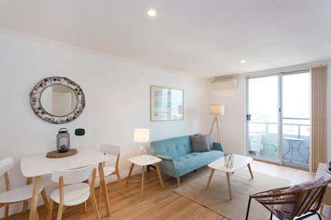 Ocean Breeze Apartment - Accommodation Perth 20
