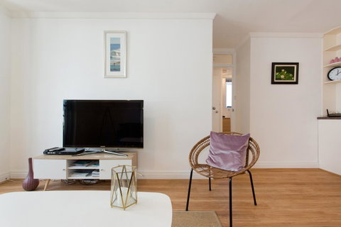 Ocean Breeze Apartment - Accommodation Perth 16