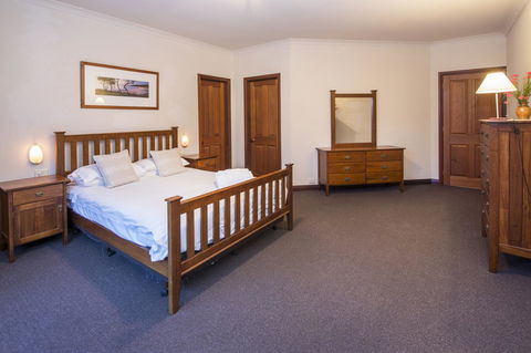 53 Martina Drive - Accommodation Perth 19