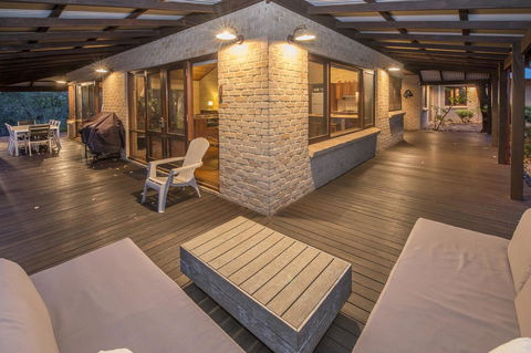 53 Martina Drive - Accommodation Perth 9