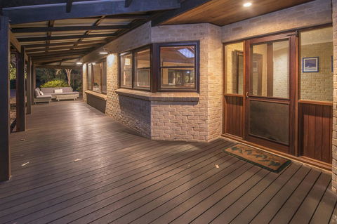 53 Martina Drive - Accommodation Perth 5
