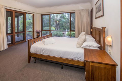 53 Martina Drive - Accommodation Perth 18