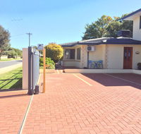 The Royal Dolphin Bed  Breakfast Safety Bay - Perth Resorts