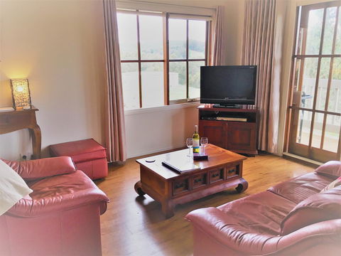 Balingup Highview Chalets - Accommodation Perth 7