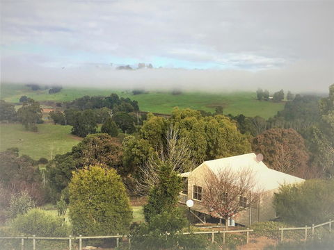 Balingup Highview Chalets - Accommodation Perth 19