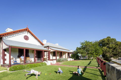 Fremantle Colonial Cottages - Accommodation Perth 9