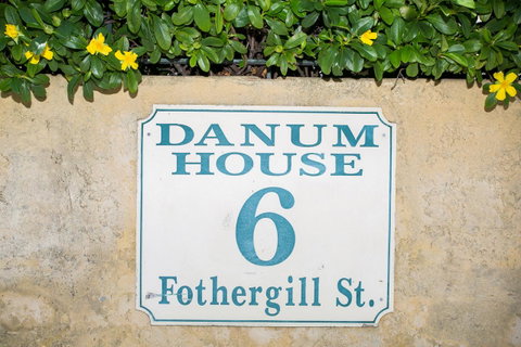 Danum House - Accommodation Perth 23