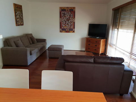Ocean View Villas - 2 Bedroom Villa In Quiet Complex - Perth Resorts 3