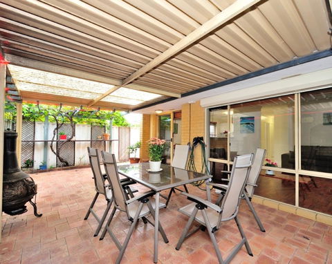 Ocean View Villas - 2 Bedroom Villa In Quiet Complex - Perth Resorts 9