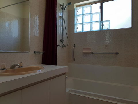 Ocean View Villas - 2 Bedroom Villa In Quiet Complex - Perth Resorts 5